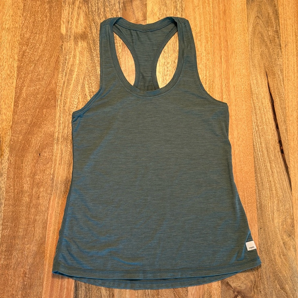 Vuori heather green lux performance tann